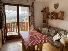 Charmant T2 avec balcon, parking à 50m des commerces - FR-1-295-156 Les Angles